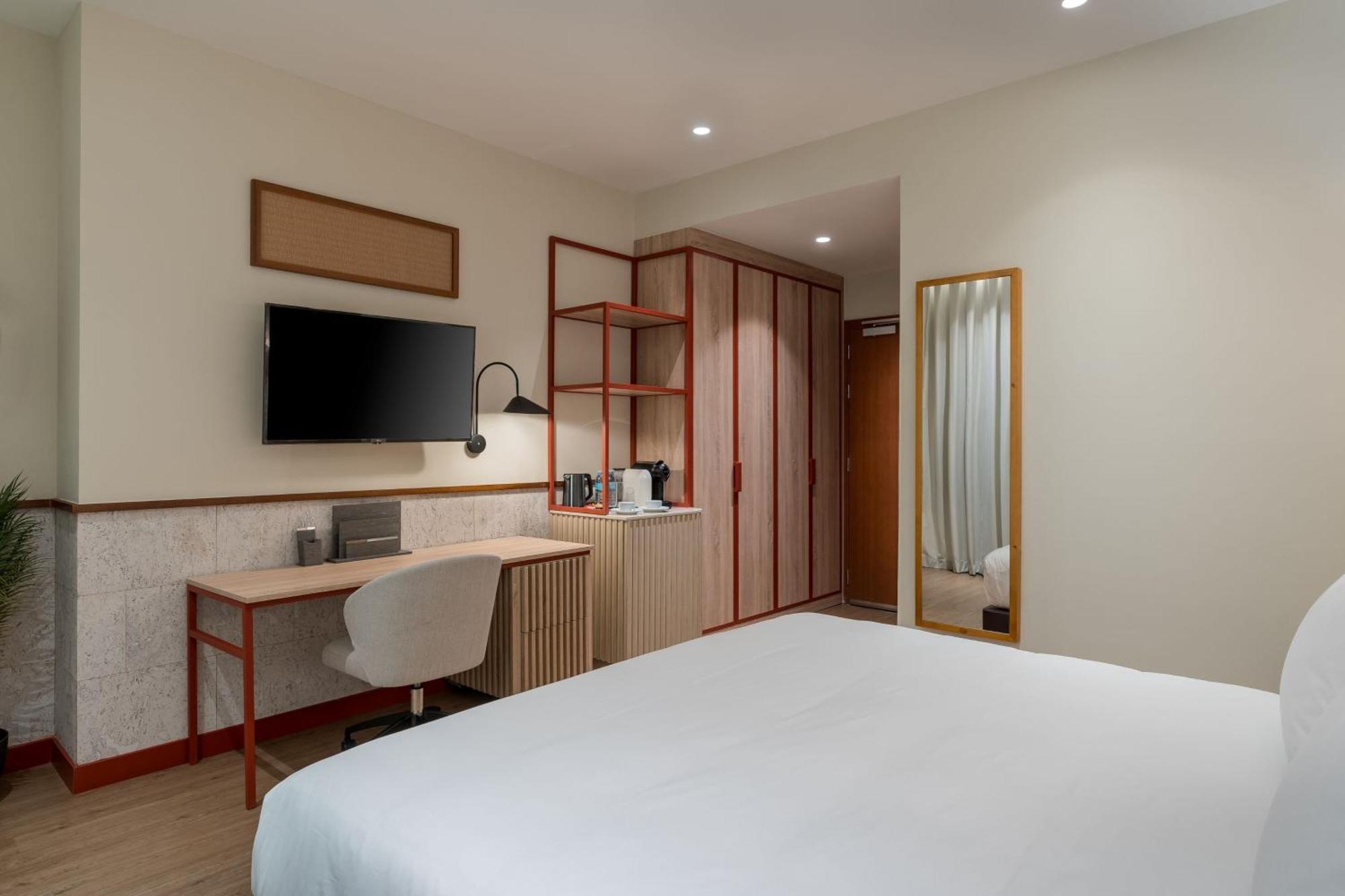Protea Hotel By Marriott Luanda Bagian luar foto