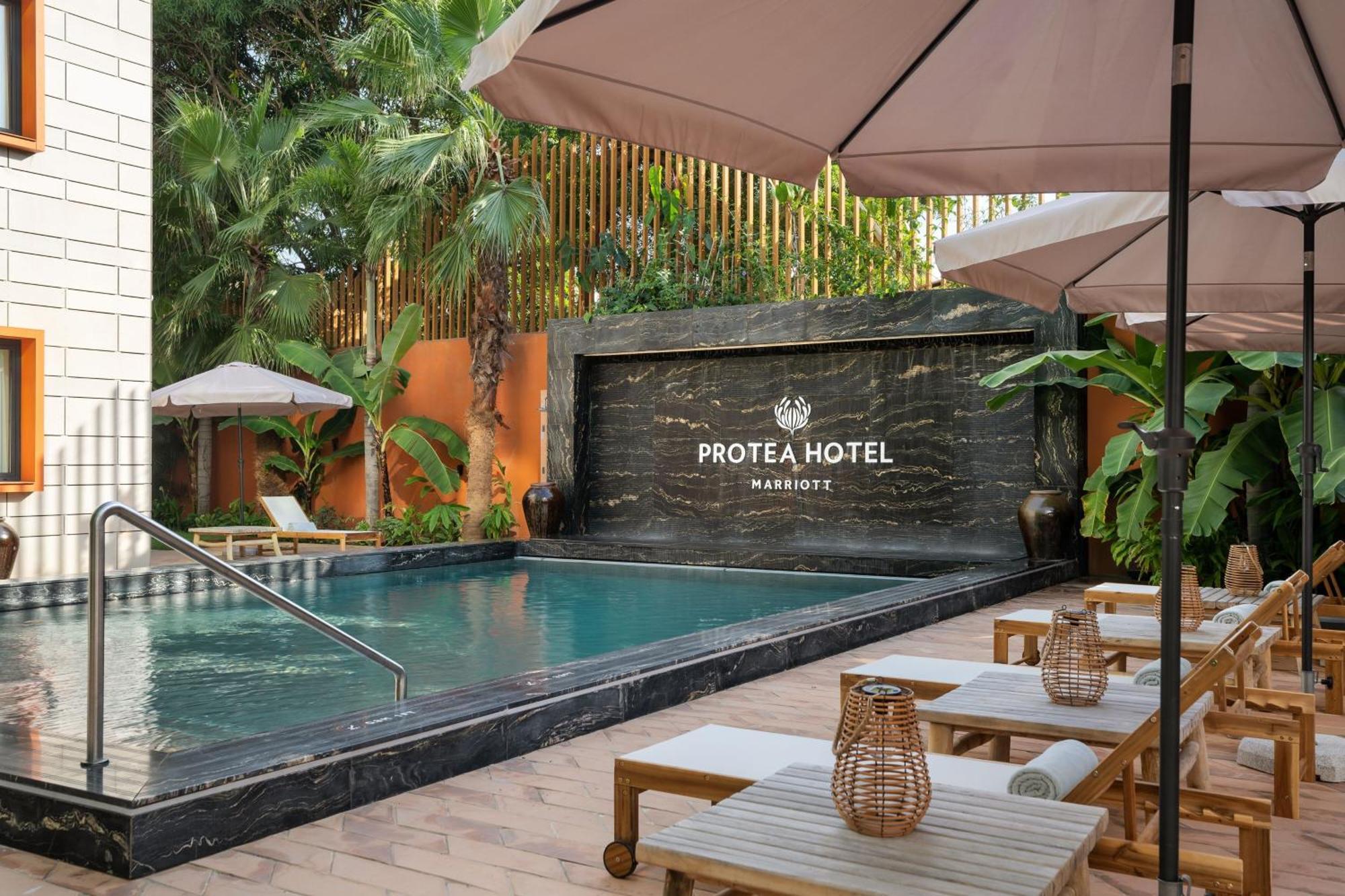 Protea Hotel By Marriott Luanda Bagian luar foto